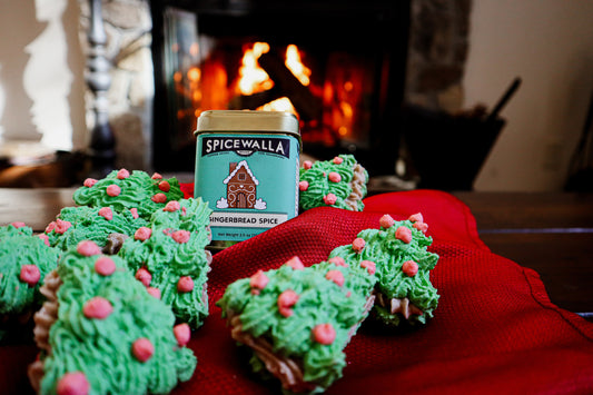 Gingerbread Christmas Tree Macarons