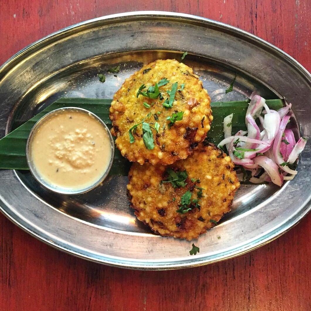 Chai Time: Sabudana Vada - Crispy, Crunchy, Gooey Indian Fritters